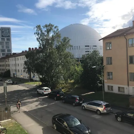 Cosy B&B-Well Located- Directly At Globen Ericsson-2